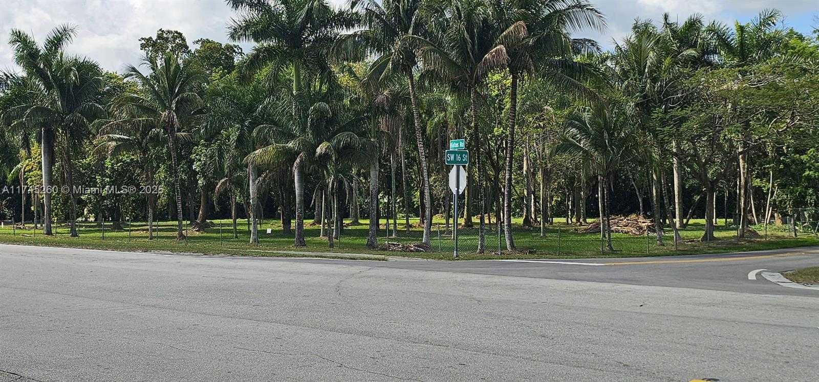 Small Image of 1615 HIATUS RD, Davie Number 2