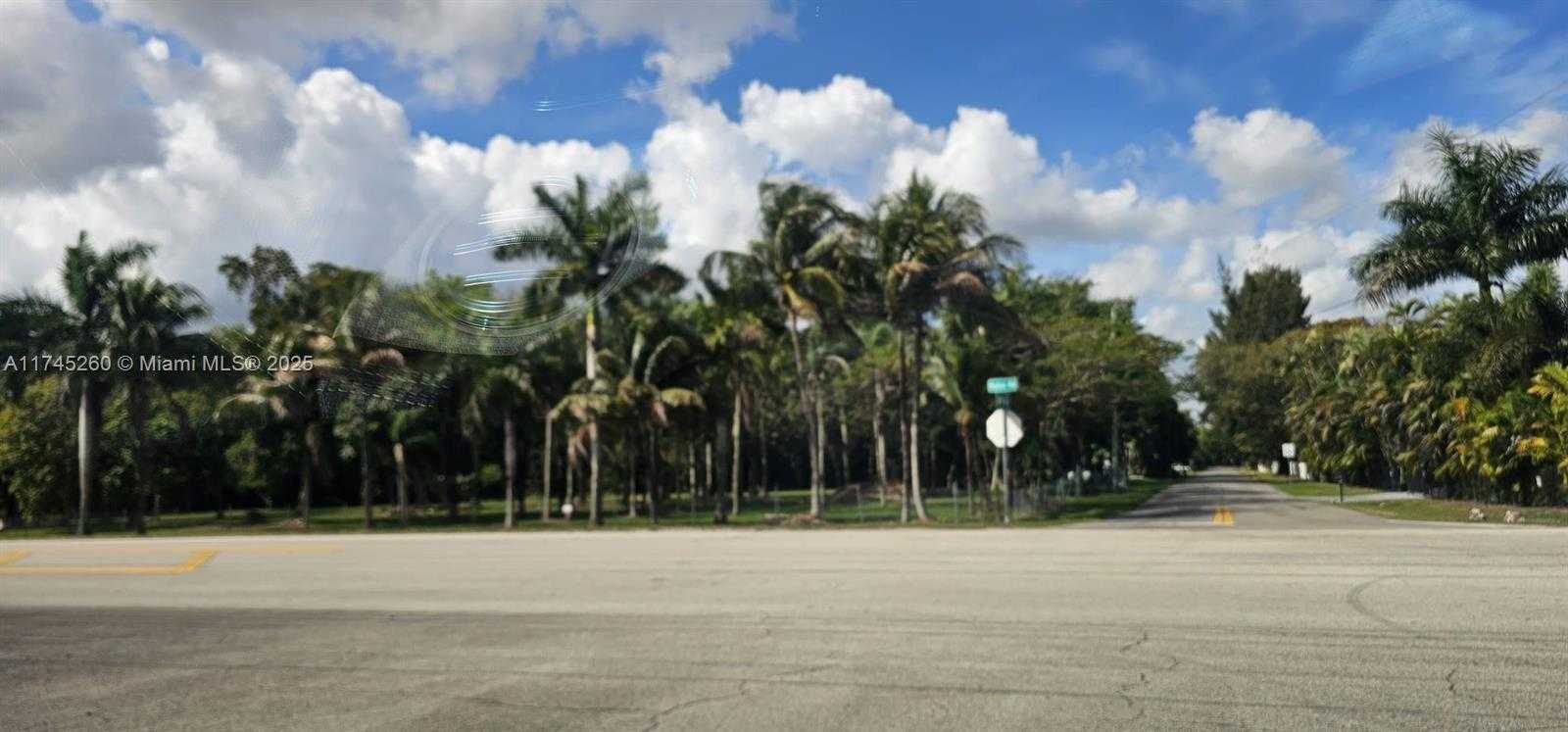 Small Image of 1615 HIATUS RD, Davie Number 3