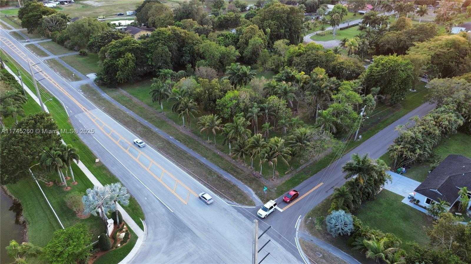 Small Image of 1615 HIATUS RD, Davie Number 8