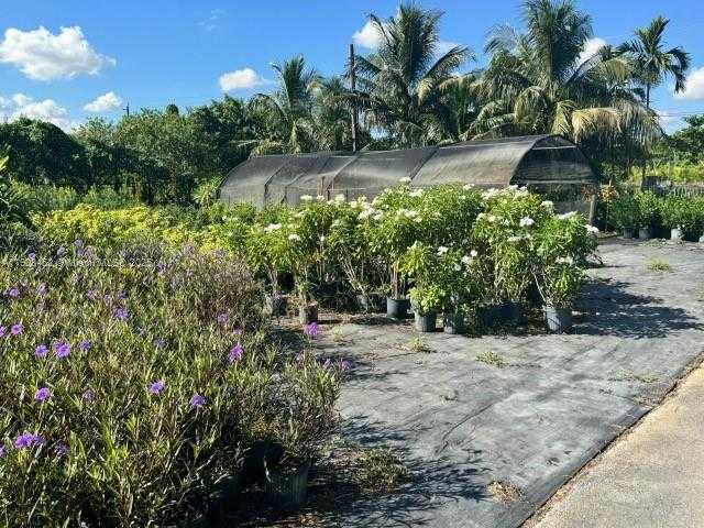 Small Image of 14041 SOUTH WEST 197 AVE MIAMI FL 33196, Miami Number 10