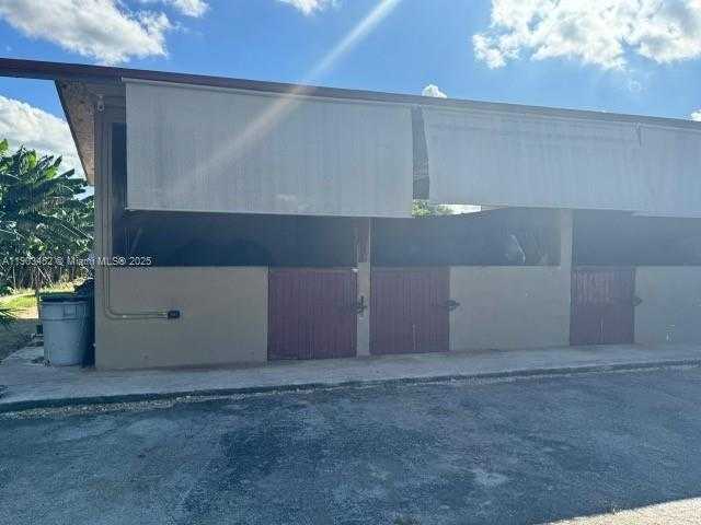 Small Image of 14041 SOUTH WEST 197 AVE MIAMI FL 33196, Miami Number 19