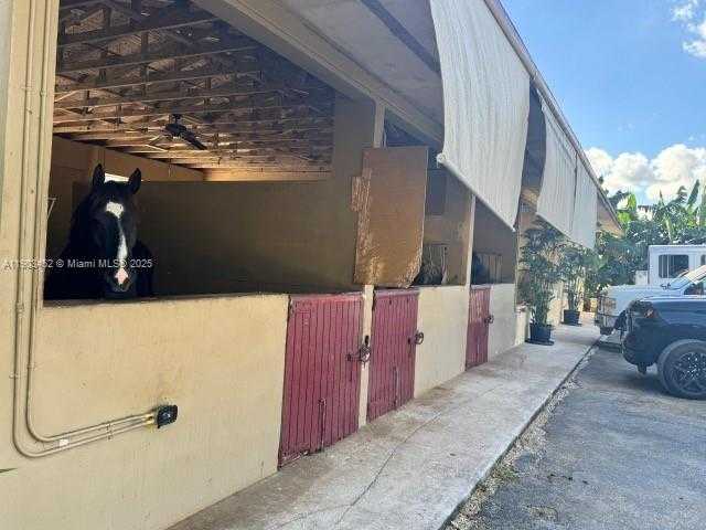 Small Image of 14041 SOUTH WEST 197 AVE MIAMI FL 33196, Miami Number 2