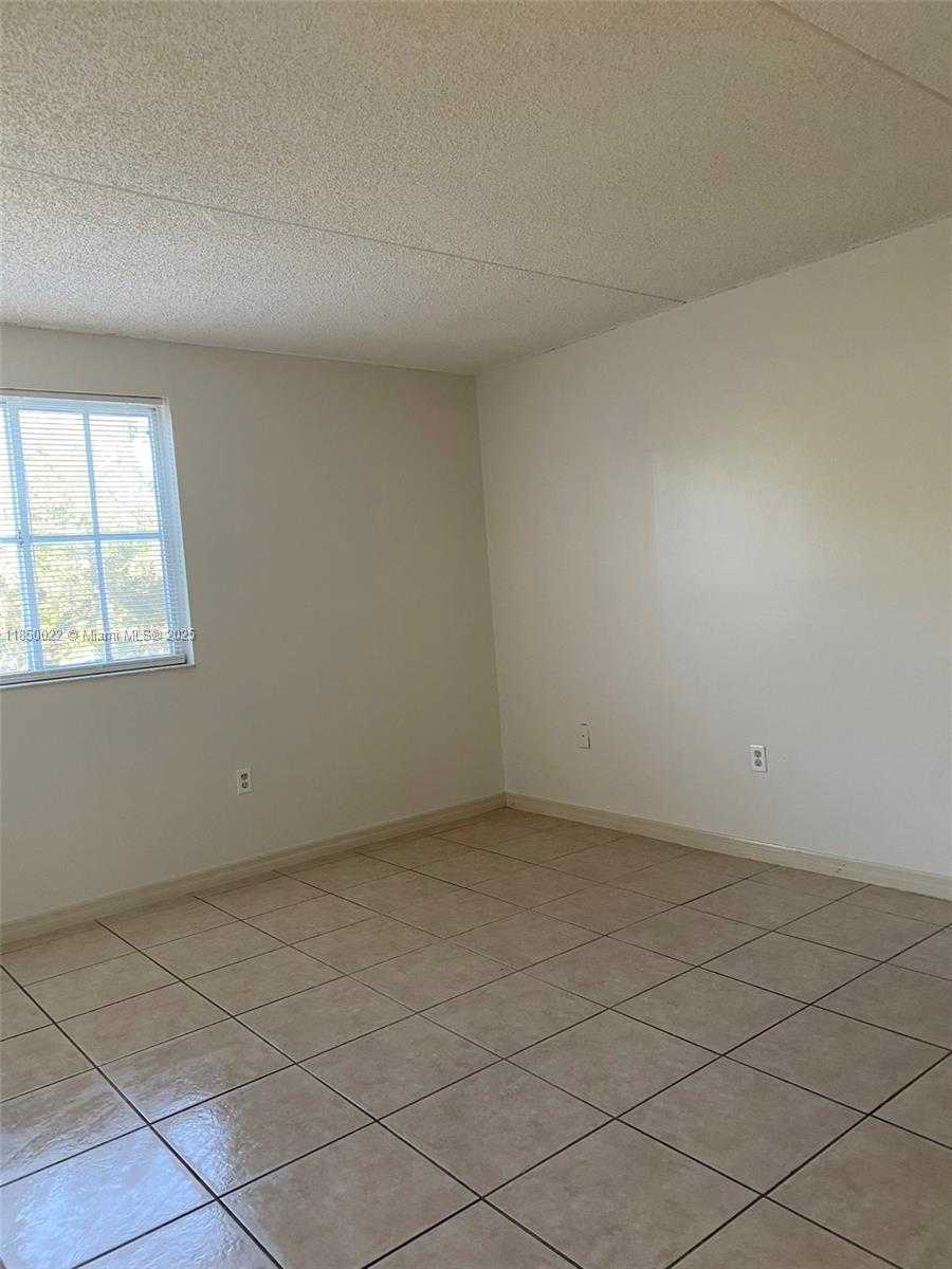 Small Image of 6195 NORTH WEST 186TH ST #309, Hialeah Number 11
