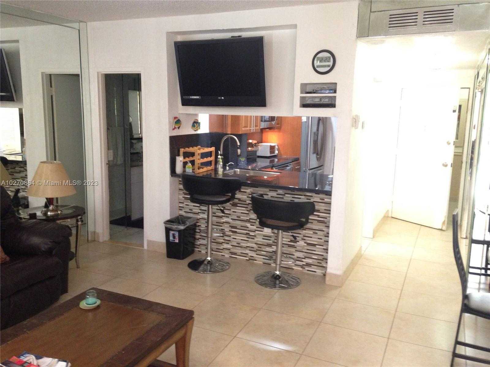 Small Image of 3505 SOUTH OCEAN DR #104, Hollywood Number 3