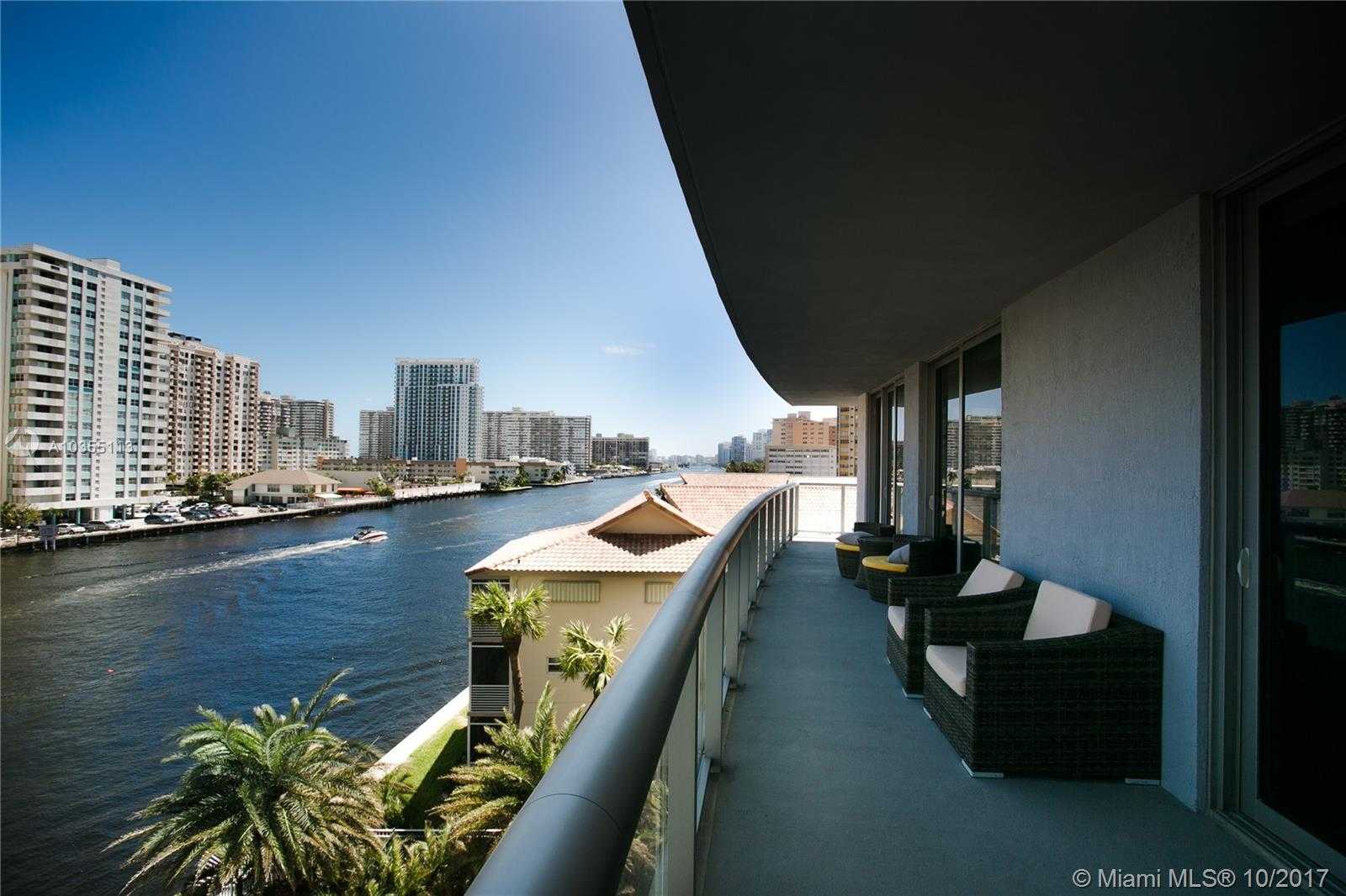 Small Image of 2600 E Hallandale Beach Blvd, Hallandale Beach, FL 33009, USA Number 15
