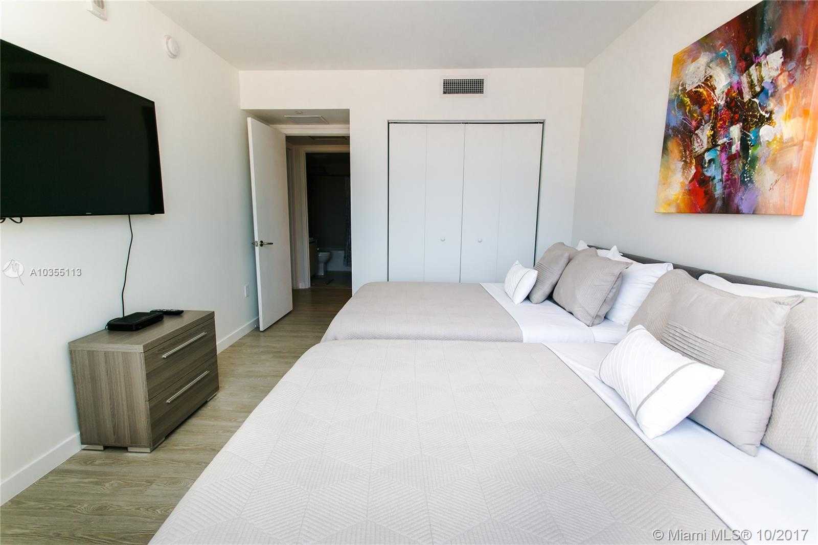 Small Image of 2600 E Hallandale Beach Blvd, Hallandale Beach, FL 33009, USA Number 29