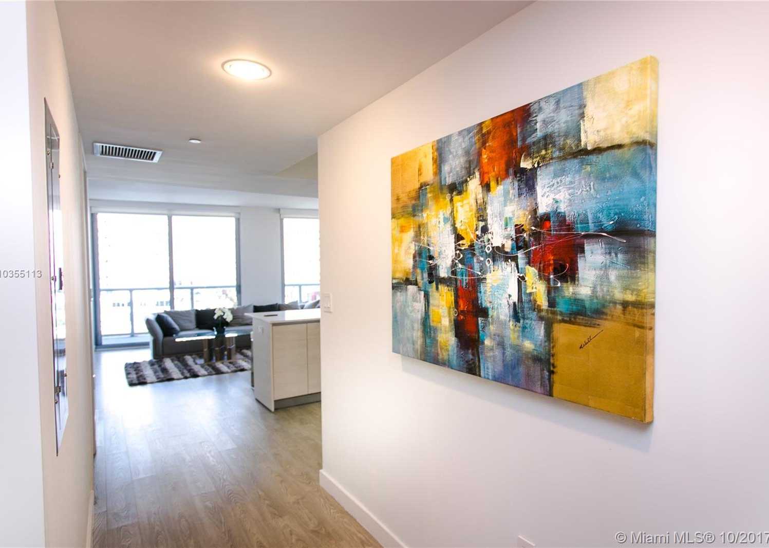 Small Image of 2600 E Hallandale Beach Blvd, Hallandale Beach, FL 33009, USA Number 3