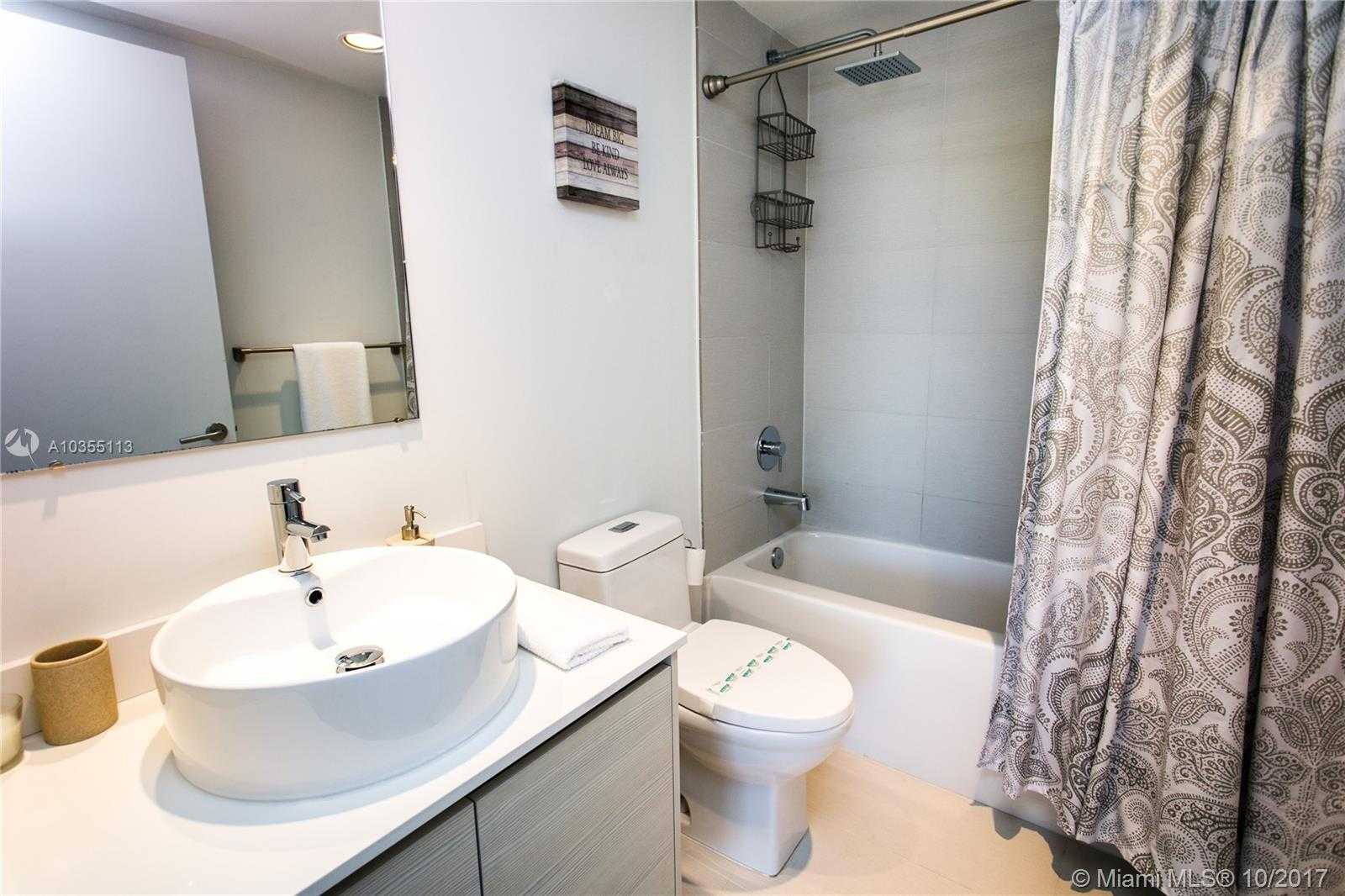 Small Image of 2600 E Hallandale Beach Blvd, Hallandale Beach, FL 33009, USA Number 30