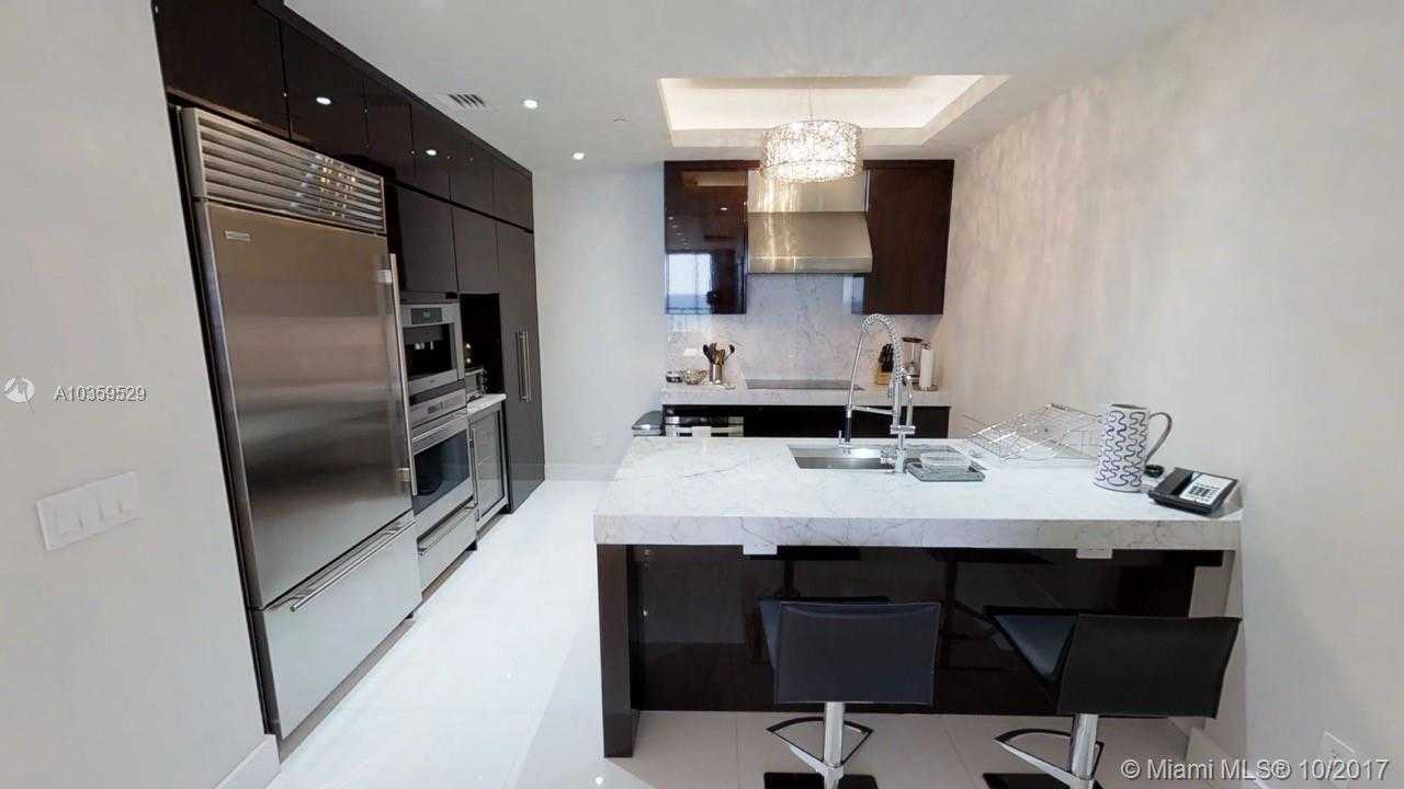 Small Image of 9701 Collins Ave, Bal Harbour, FL 33154, USA Number 11