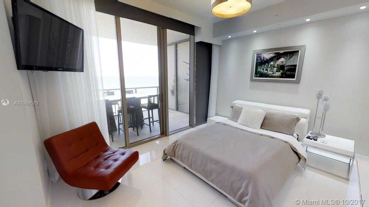 Small Image of 9701 Collins Ave, Bal Harbour, FL 33154, USA Number 4