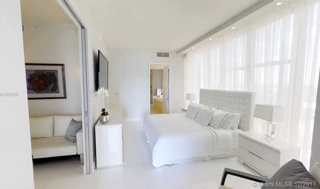Small Image of 9701 Collins Ave, Bal Harbour, FL 33154, USA Number 7
