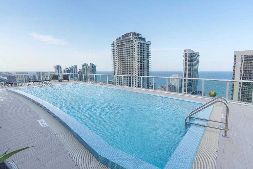 Small Image of 2602 Hallandale Beach Boulevard, Hallandale Beach, FL 33009, USA Number 30