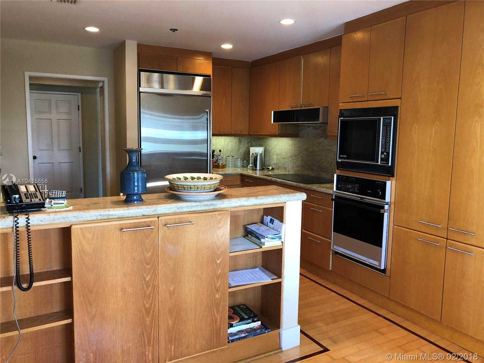Small Image of 2521 FISHER ISLAND DR #6201, Miami Beach Number 9