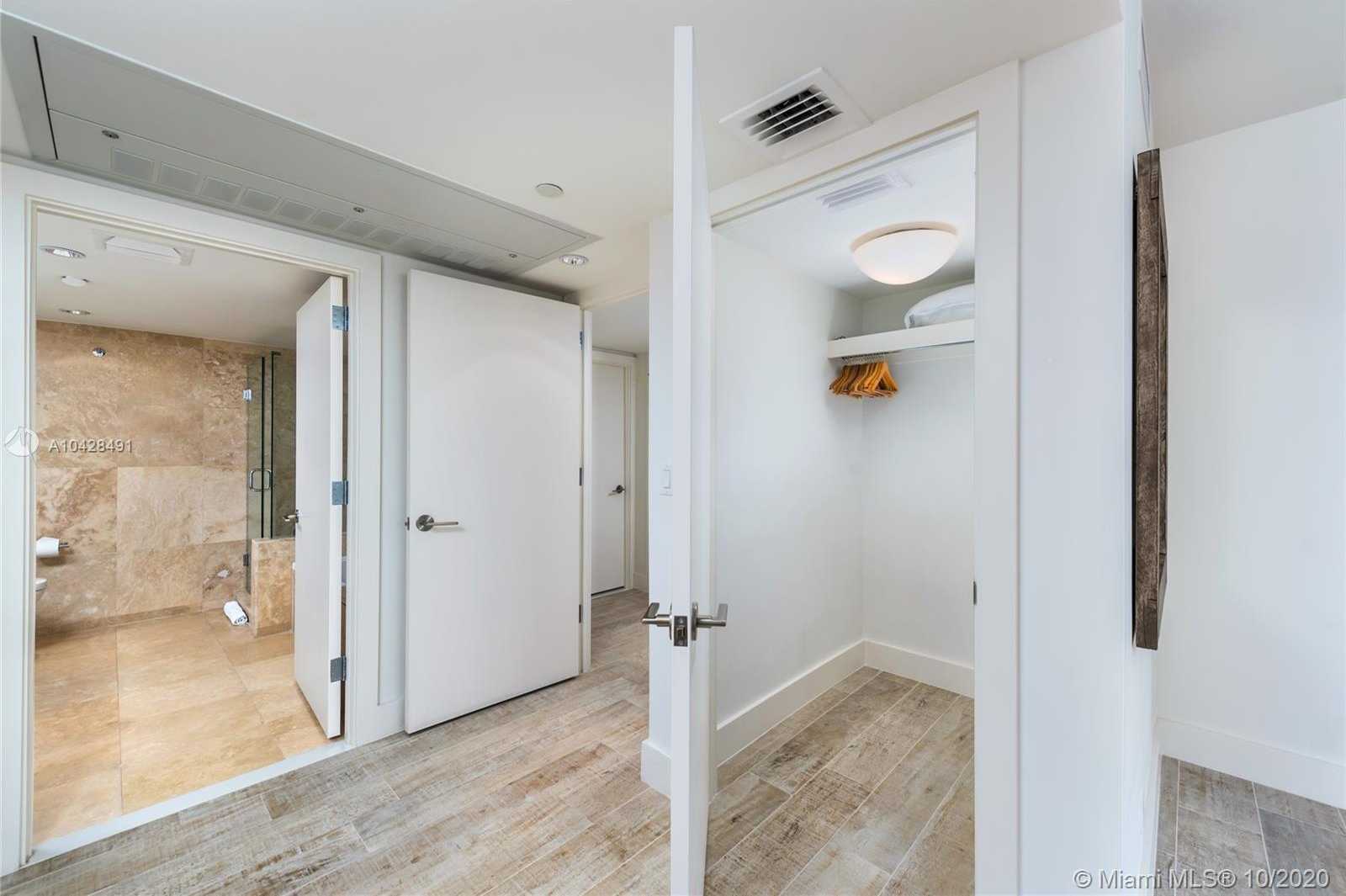 Small Image of 102 24th St, Miami Beach, FL 33139, USA Number 13