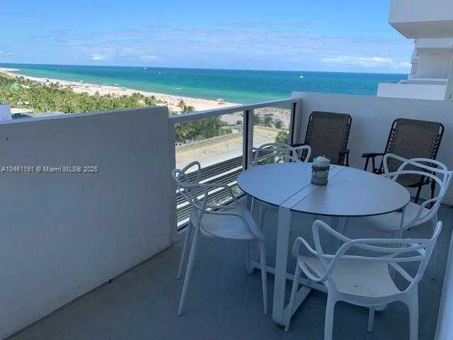Small Image of 100 Lincoln Rd, Miami Beach, FL 33139, USA Number 14