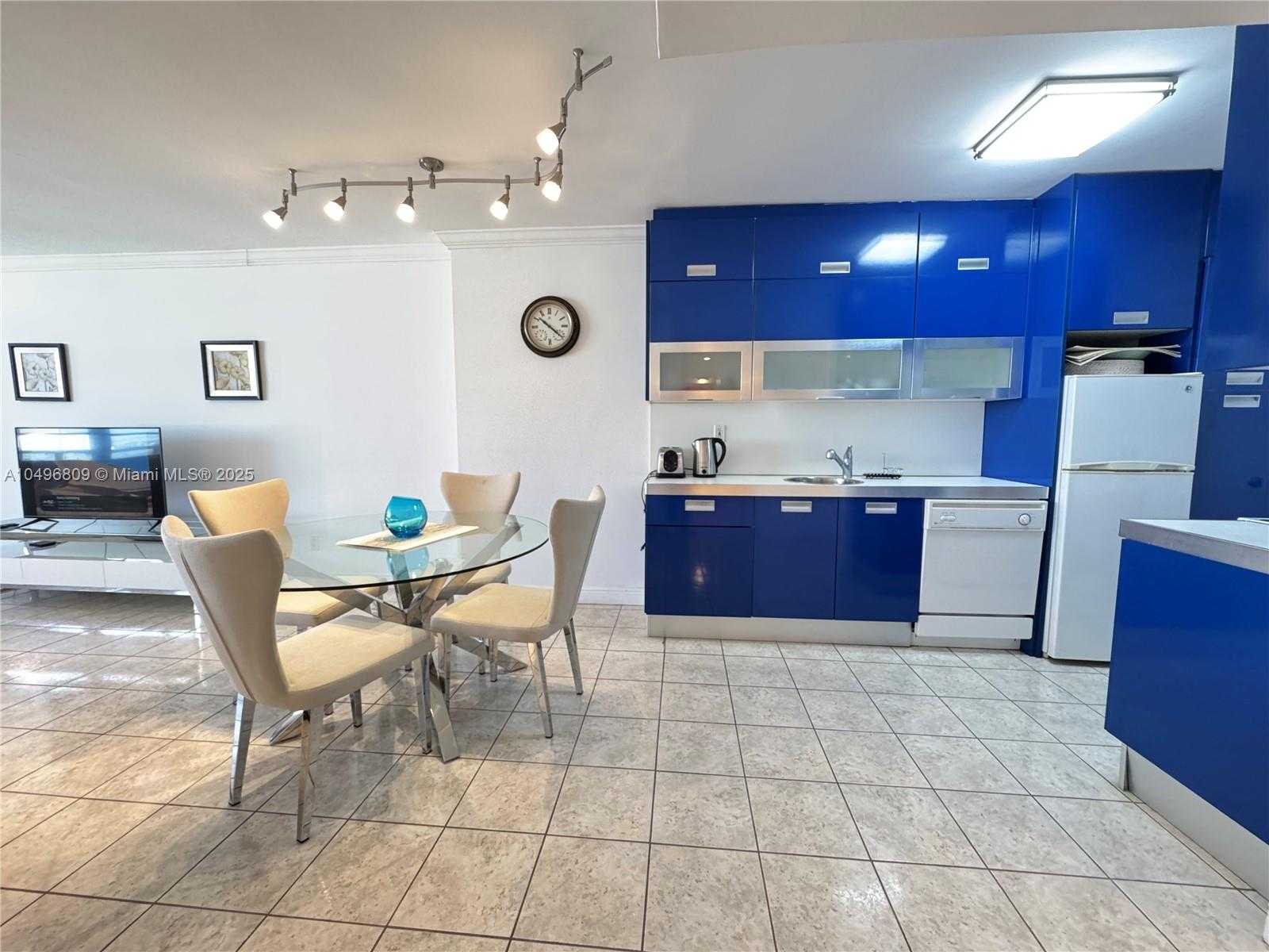 Small Image of 100 LINCOLN RD #1423, Miami Beach Number 3