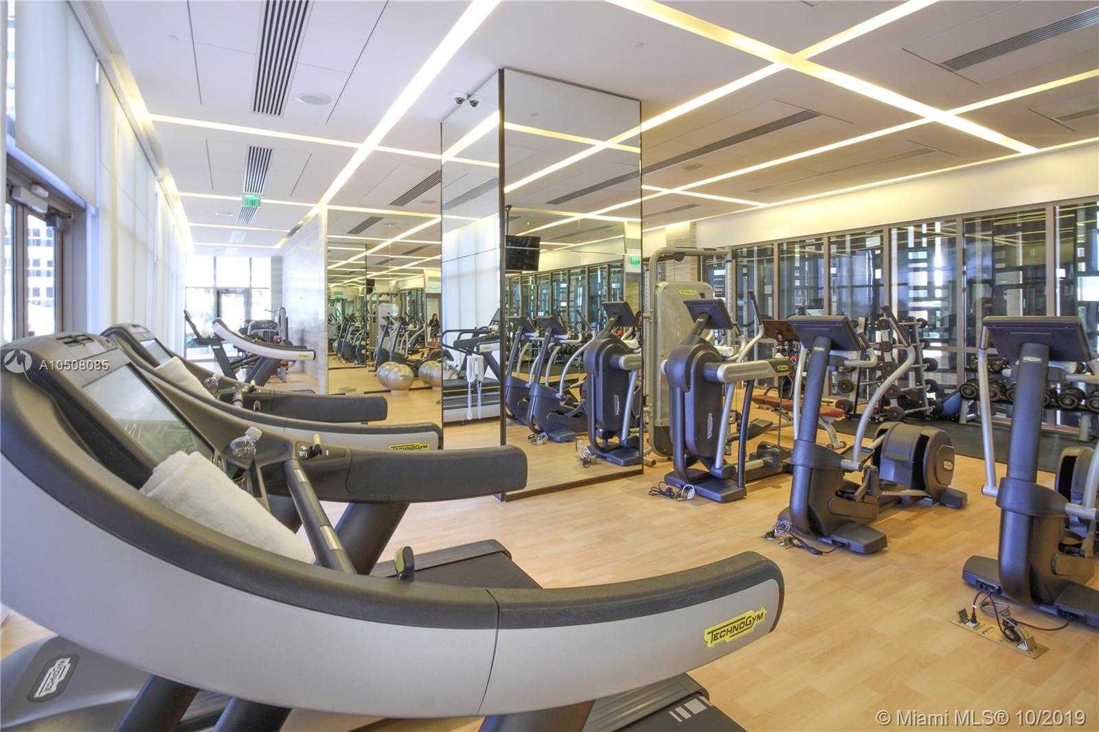Small Image of 9701 Collins Ave, Bal Harbour, FL 33154, USA Number 39