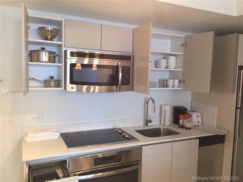 Small Image of 2602 E Hallandale Beach Blvd, Hallandale Beach, FL 33009, USA Number 12