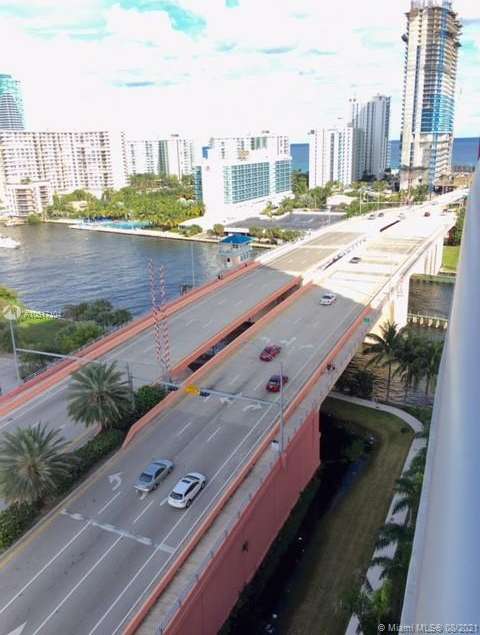 Small Image of 2602 E Hallandale Beach Blvd, Hallandale Beach, FL 33009, USA Number 18