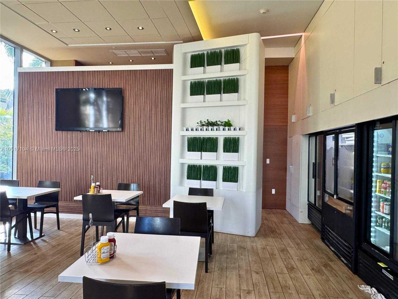 Imagen de Pequeño Objeto