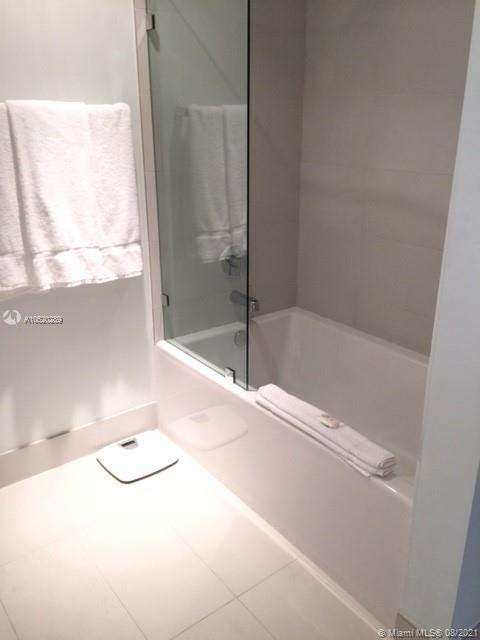 Small Image of 2602 E Hallandale Beach Blvd, Hallandale Beach, FL 33009, USA Number 10