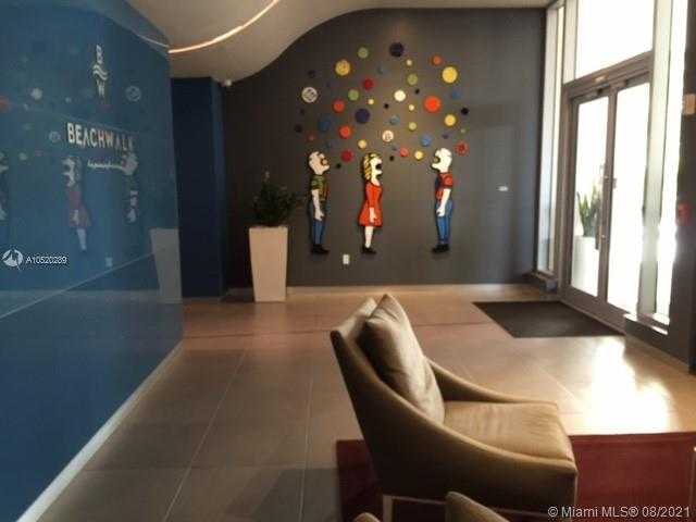 Small Image of 2602 E Hallandale Beach Blvd, Hallandale Beach, FL 33009, USA Number 22