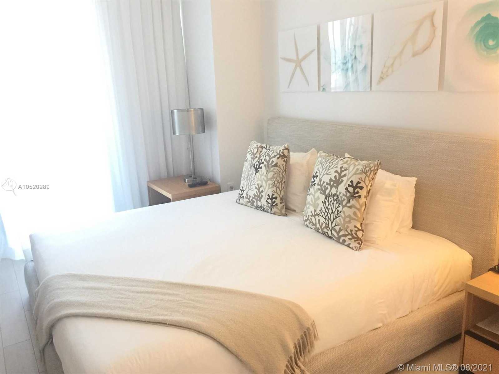 Small Image of 2602 E Hallandale Beach Blvd, Hallandale Beach, FL 33009, USA Number 5