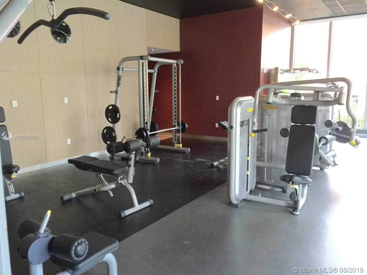 Small Image of 2600 E Hallandale Beach Blvd, Hallandale Beach, FL 33009, USA Number 9