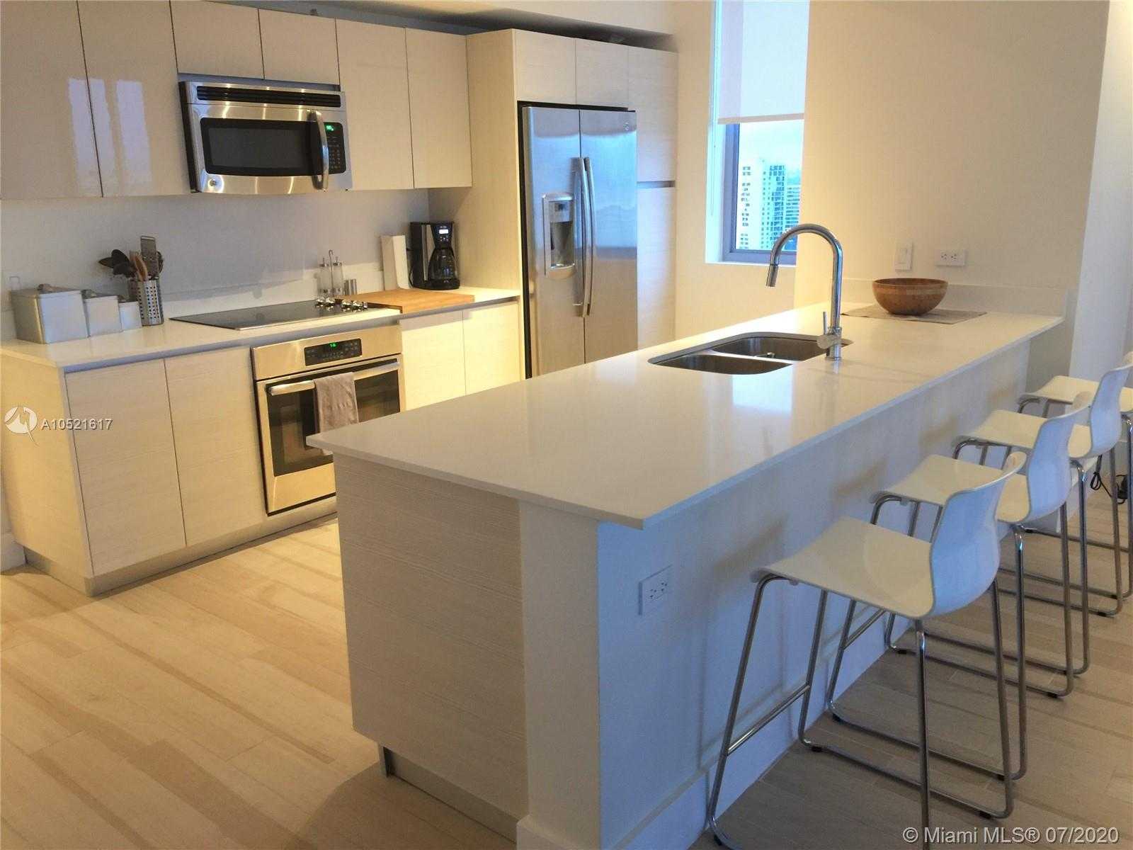 Small Image of 2600 E Hallandale Beach Blvd, Hallandale Beach, FL 33009, USA Number 10