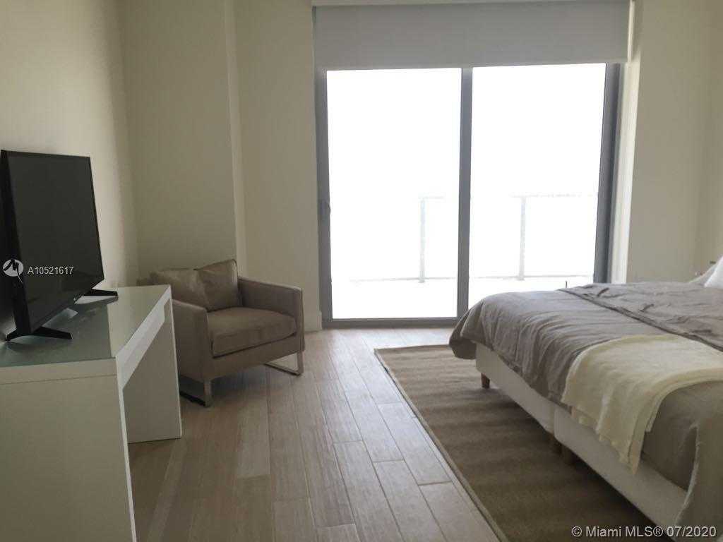 Small Image of 2600 E Hallandale Beach Blvd, Hallandale Beach, FL 33009, USA Number 13