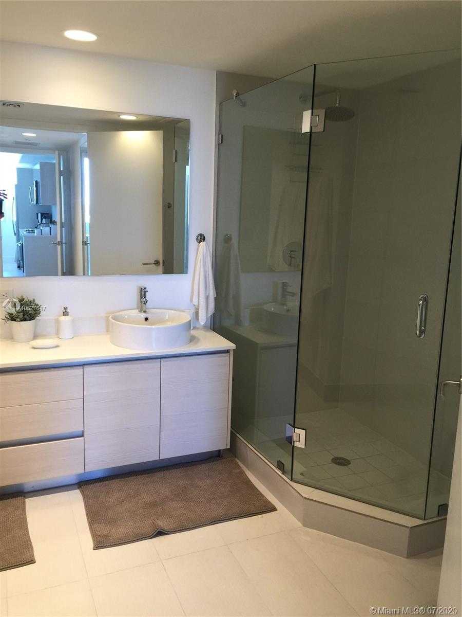 Small Image of 2600 E Hallandale Beach Blvd, Hallandale Beach, FL 33009, USA Number 18