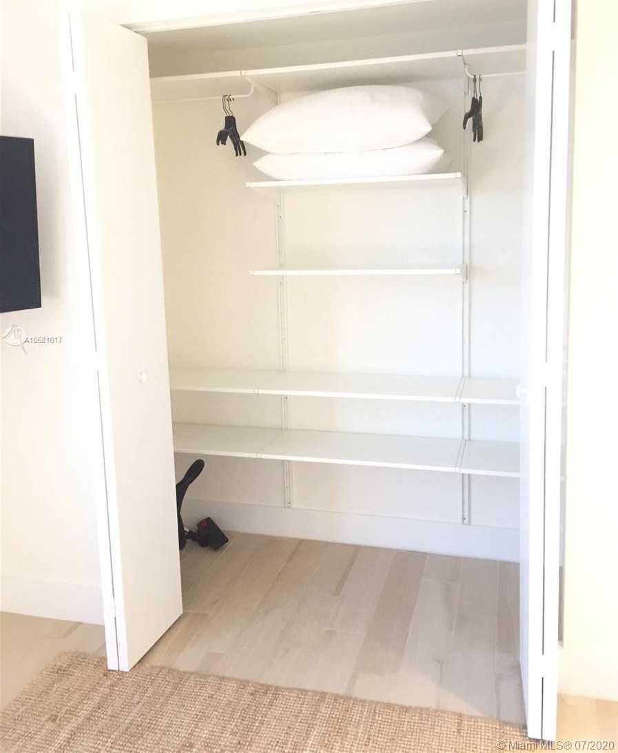 Small Image of 2600 E Hallandale Beach Blvd, Hallandale Beach, FL 33009, USA Number 22