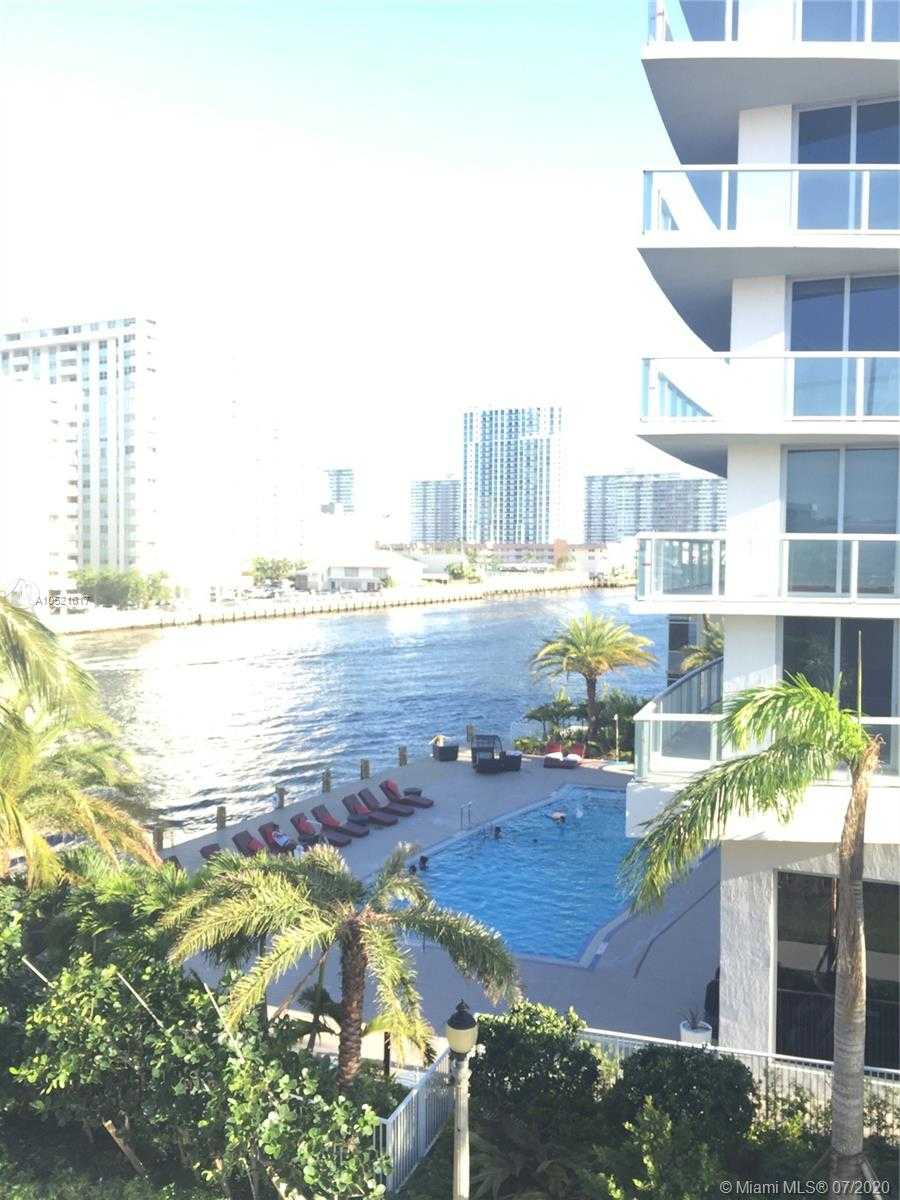 Small Image of 2600 E Hallandale Beach Blvd, Hallandale Beach, FL 33009, USA Number 5