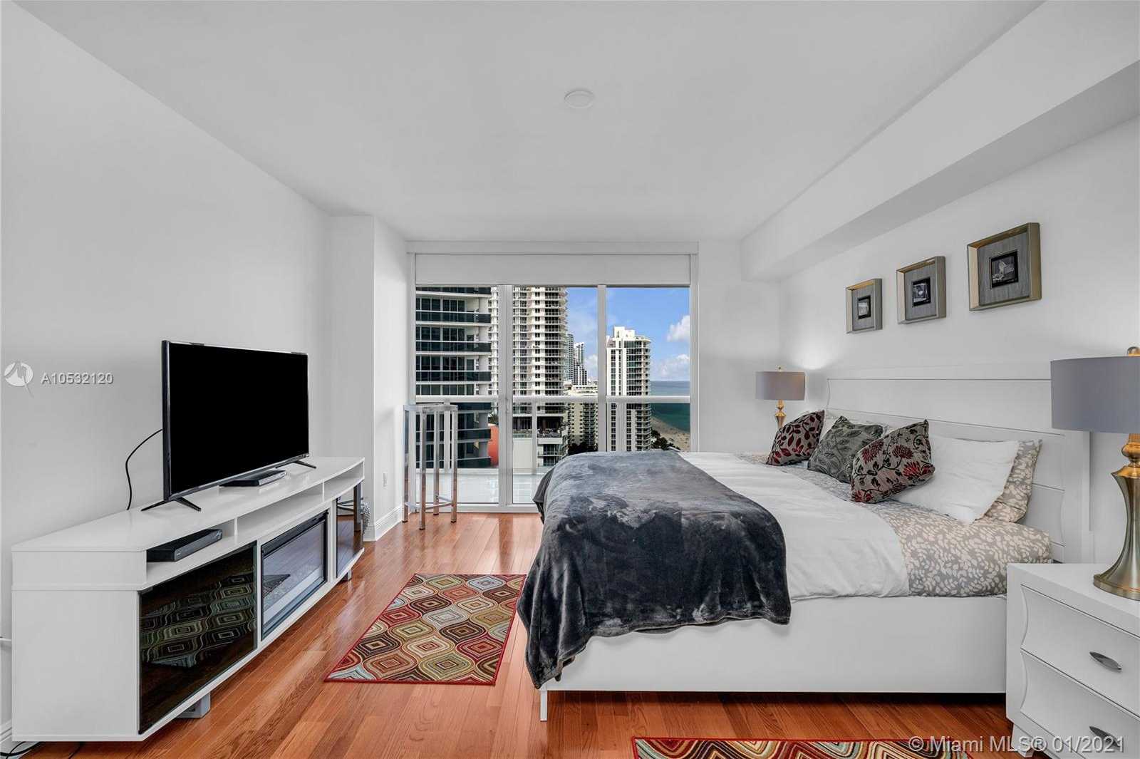 Small Image of 1830 S Ocean Dr, Hallandale Beach, FL 33009, USA Number 21