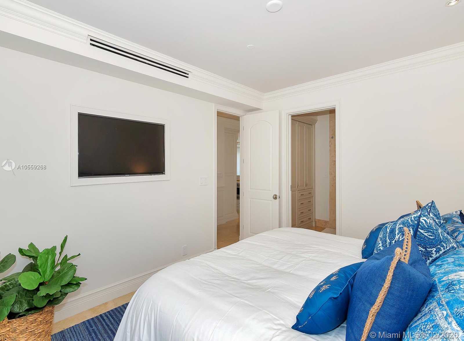 Small Image of 19251 Fisher Island Dr, Miami Beach, FL 33109, USA Number 29