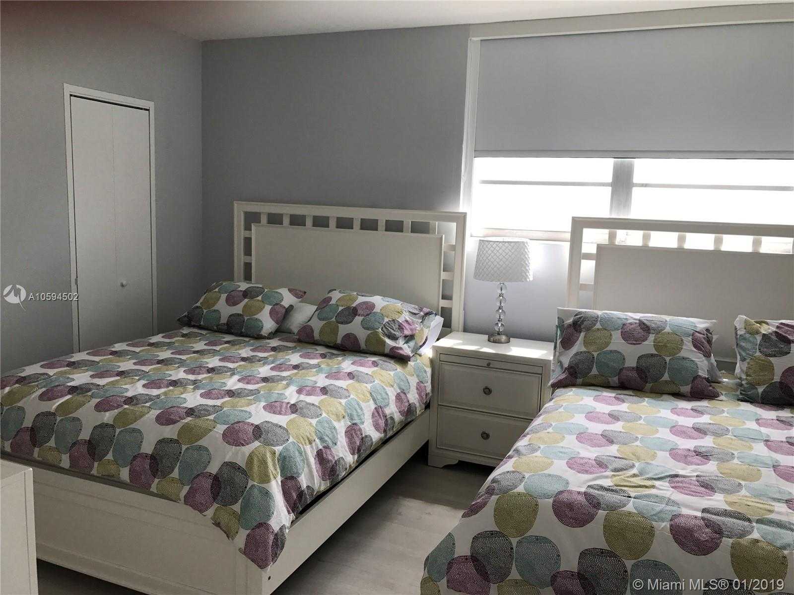 Small Image of 3801 S Ocean Dr, Hollywood, FL 33019, USA Number 11