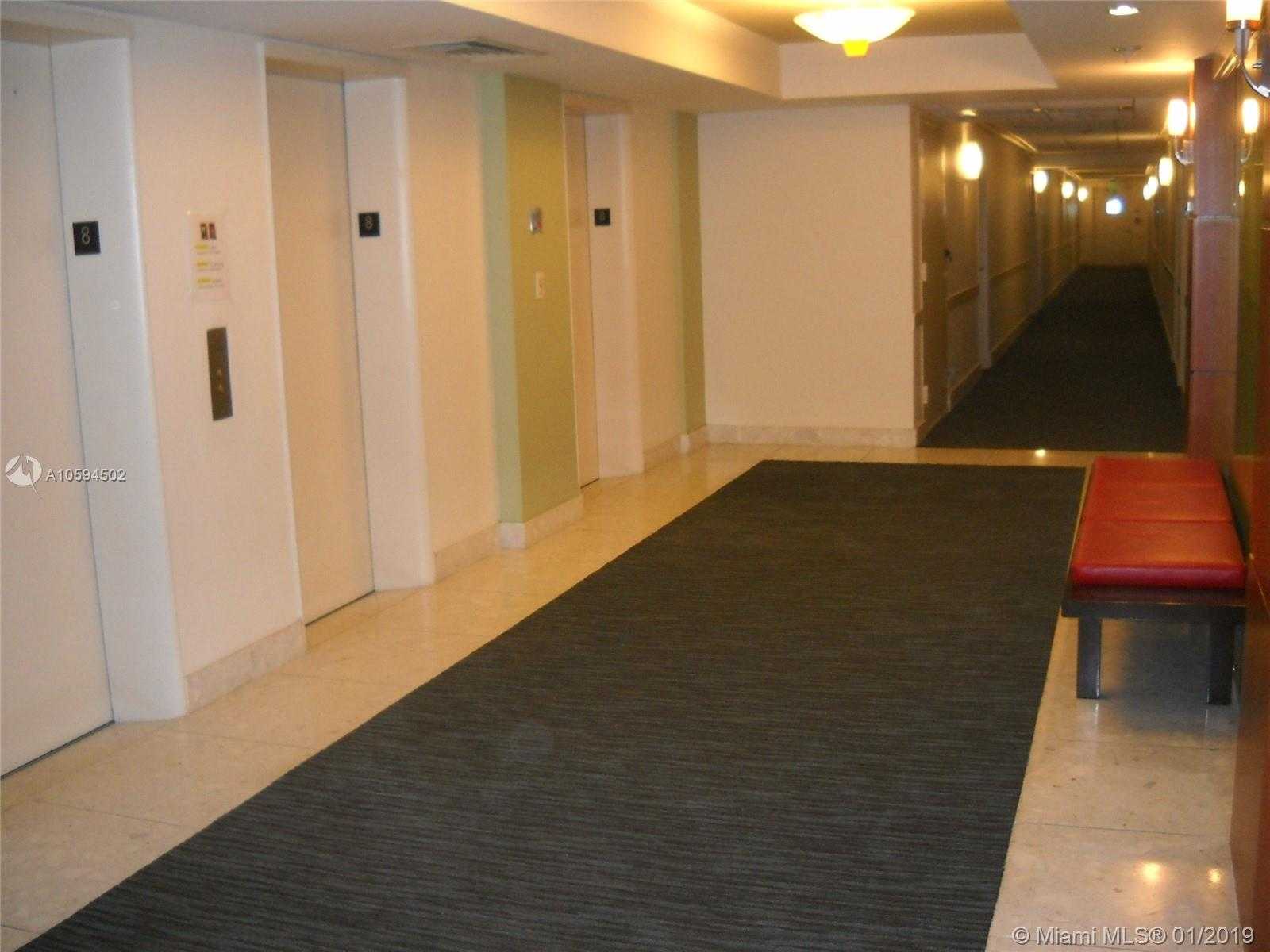 Small Image of 3801 S Ocean Dr, Hollywood, FL 33019, USA Number 14