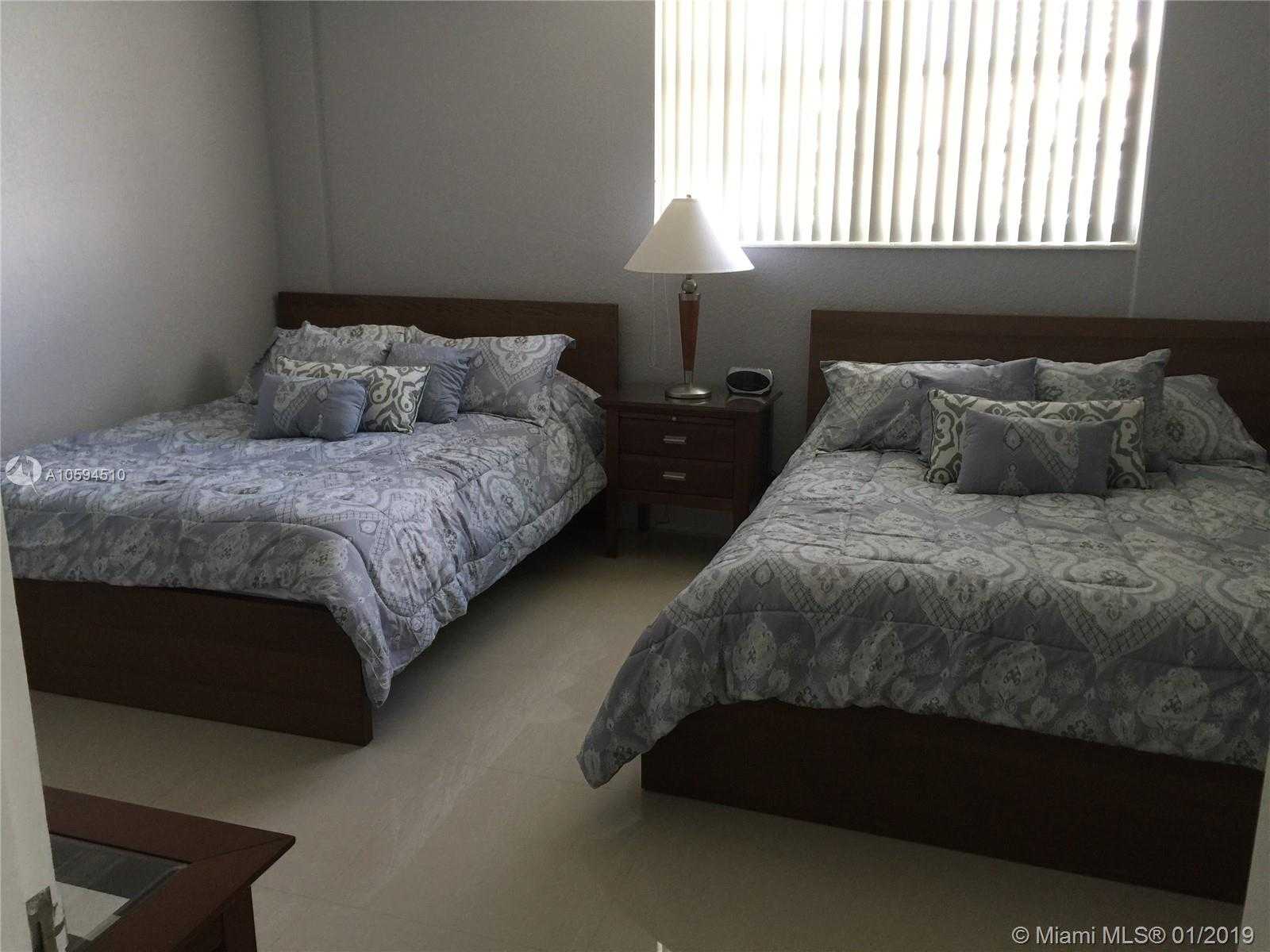 Small Image of 3901 S Ocean Dr, Hollywood, FL 33019, USA Number 11