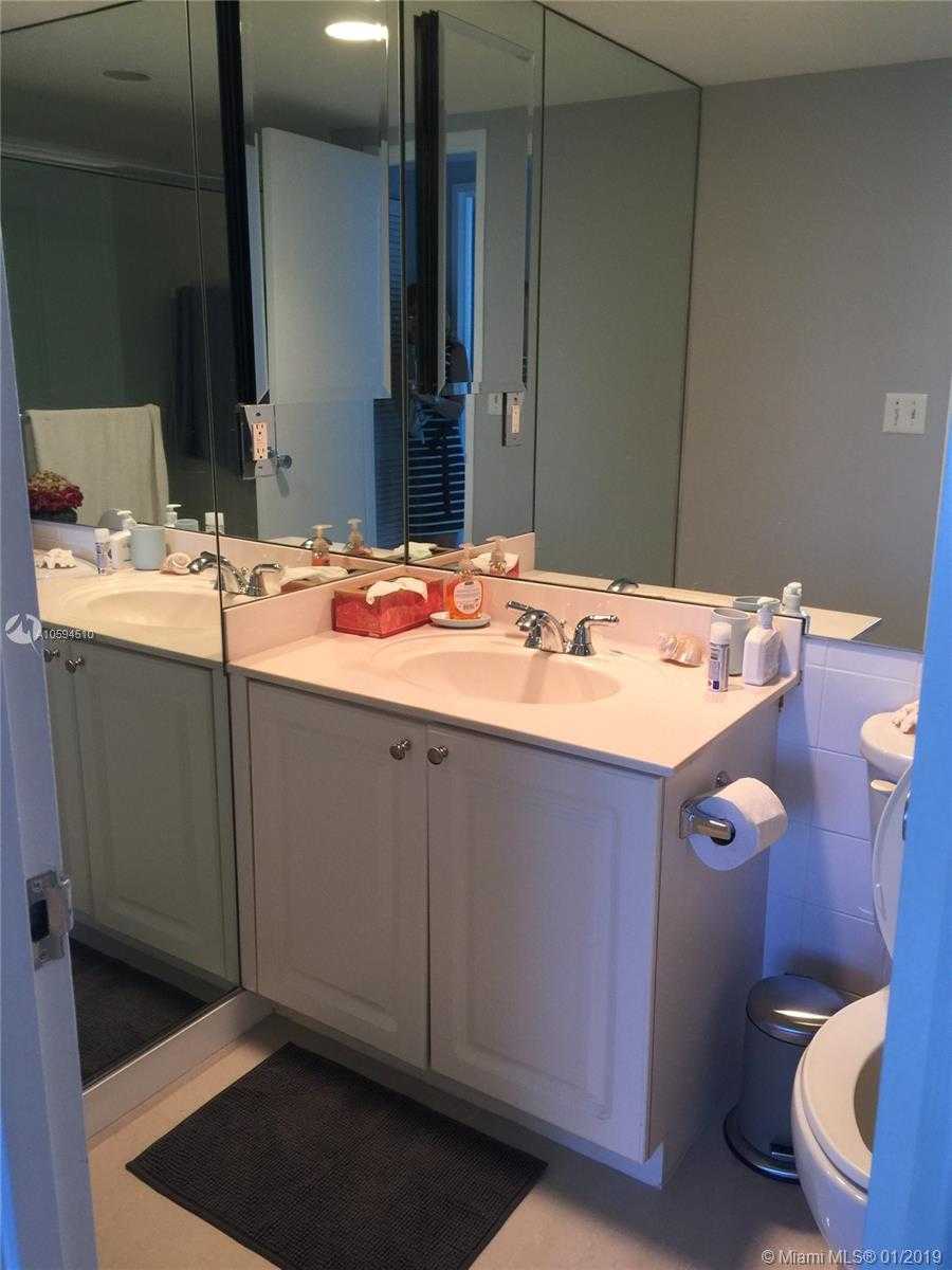 Small Image of 3901 S Ocean Dr, Hollywood, FL 33019, USA Number 13