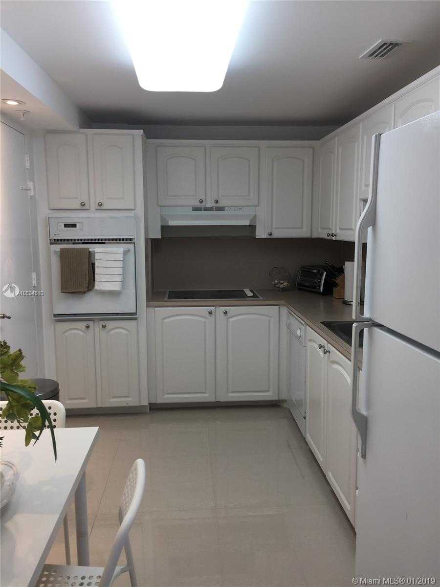 Small Image of 3901 S Ocean Dr, Hollywood, FL 33019, USA Number 15