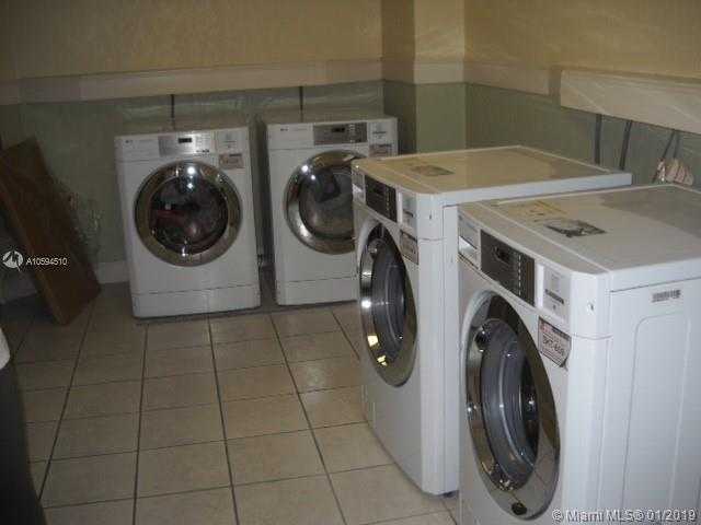 Small Image of 3901 S Ocean Dr, Hollywood, FL 33019, USA Number 32