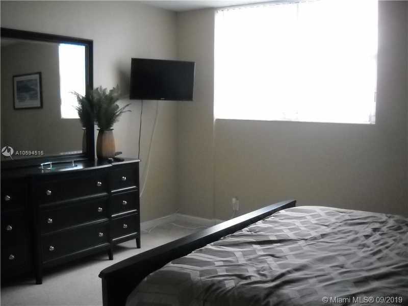 Small Image of 3901 S Ocean Dr, Hollywood, FL 33019, USA Number 10