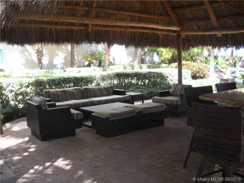 Small Image of 3901 S Ocean Dr, Hollywood, FL 33019, USA Number 16