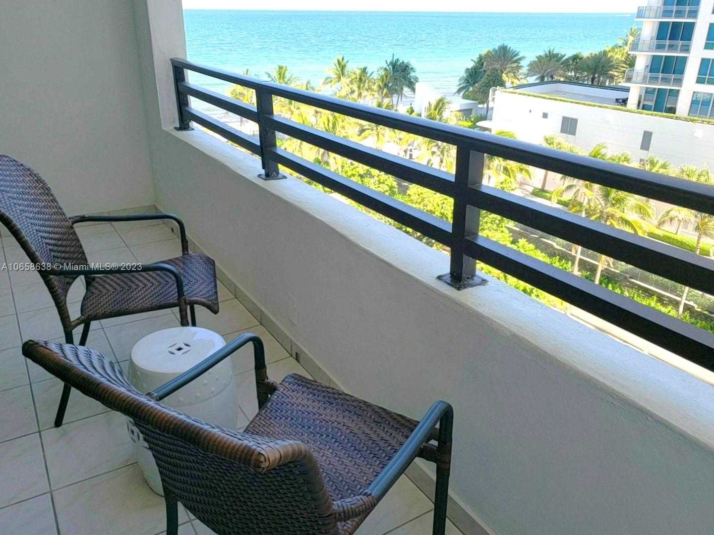 Small Image of 3505 S Ocean Dr, Hollywood, FL 33019, USA Number 16