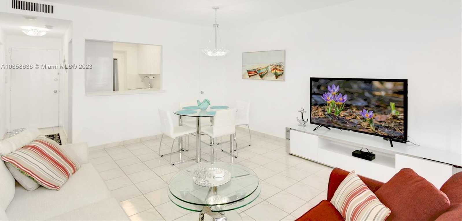 Small Image of 3505 S Ocean Dr, Hollywood, FL 33019, USA Number 6
