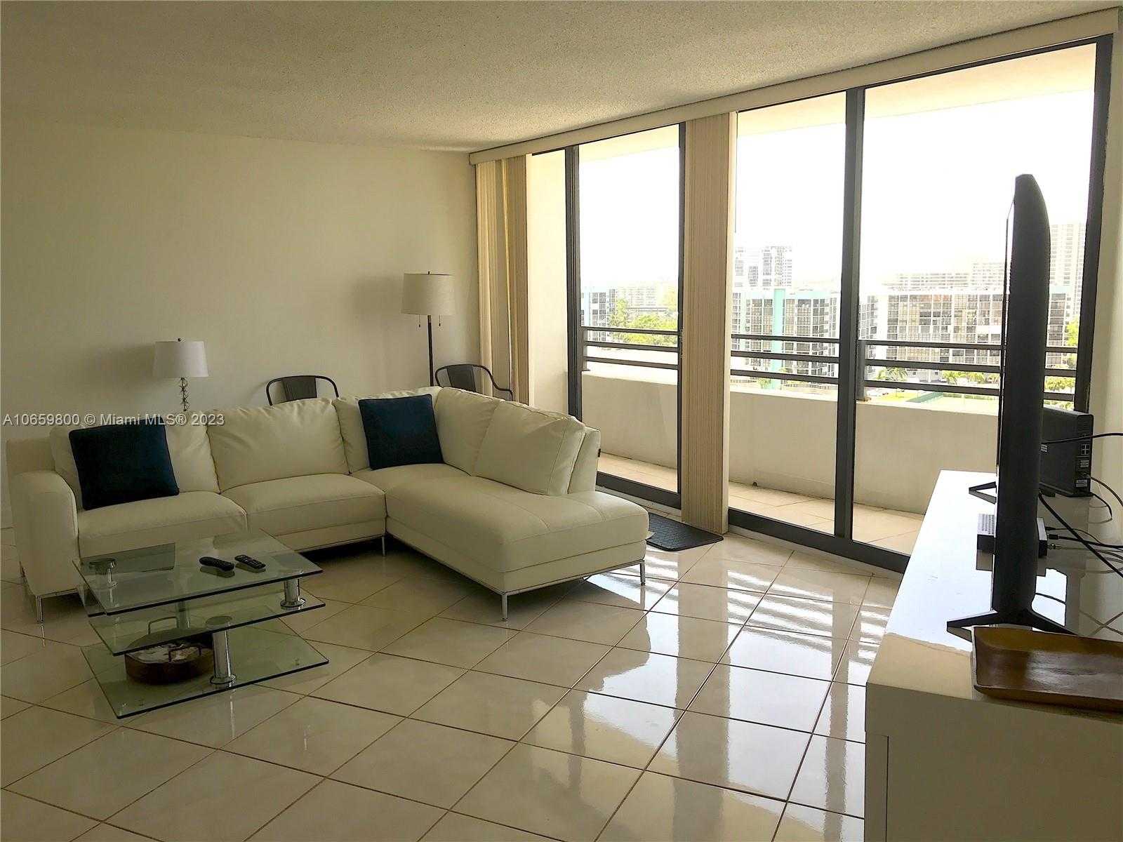 Small Image of 3505 SOUTH OCEAN DR #1403, Hollywood Number 4
