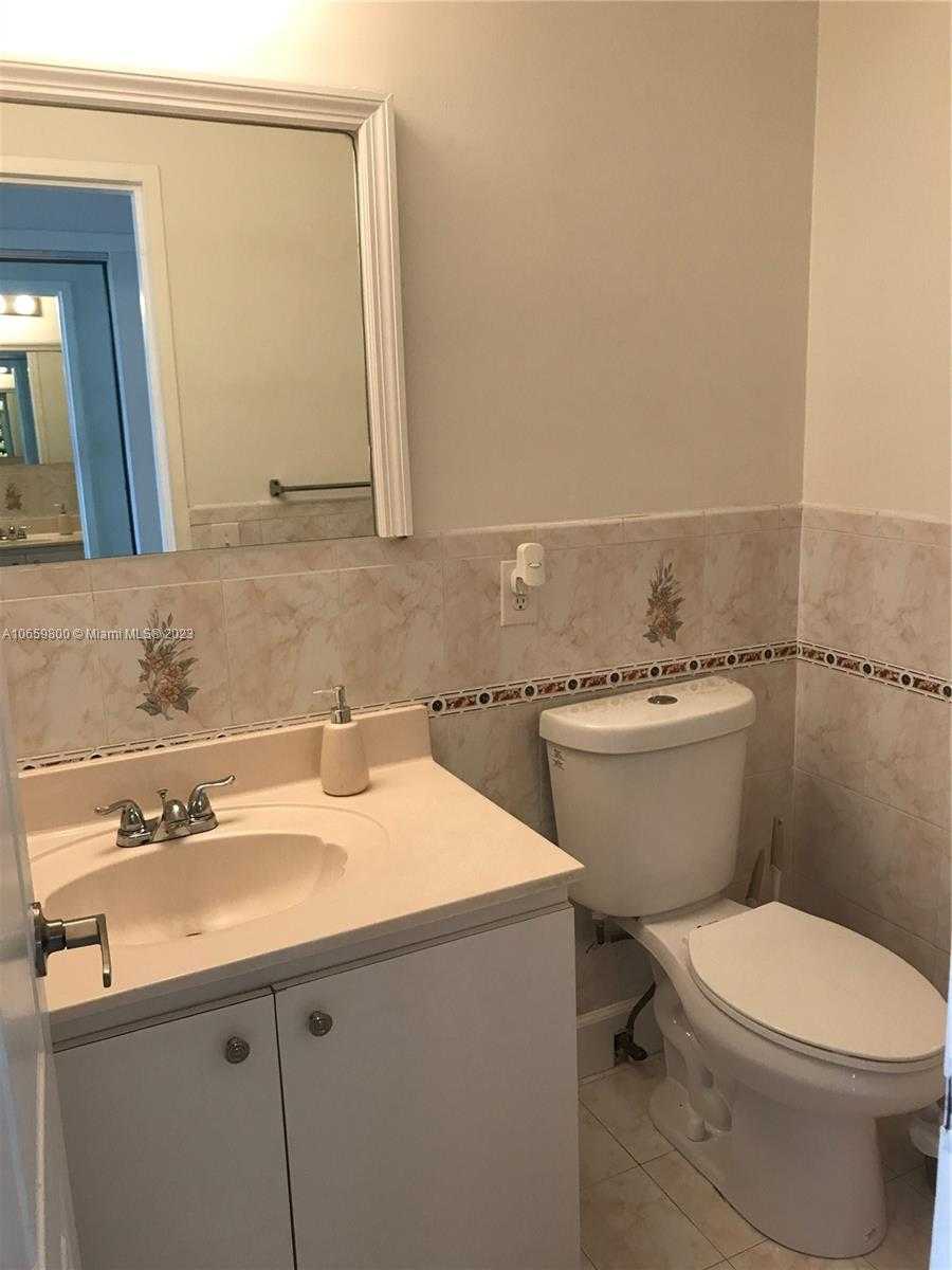 Small Image of 3505 SOUTH OCEAN DR #1403, Hollywood Number 7