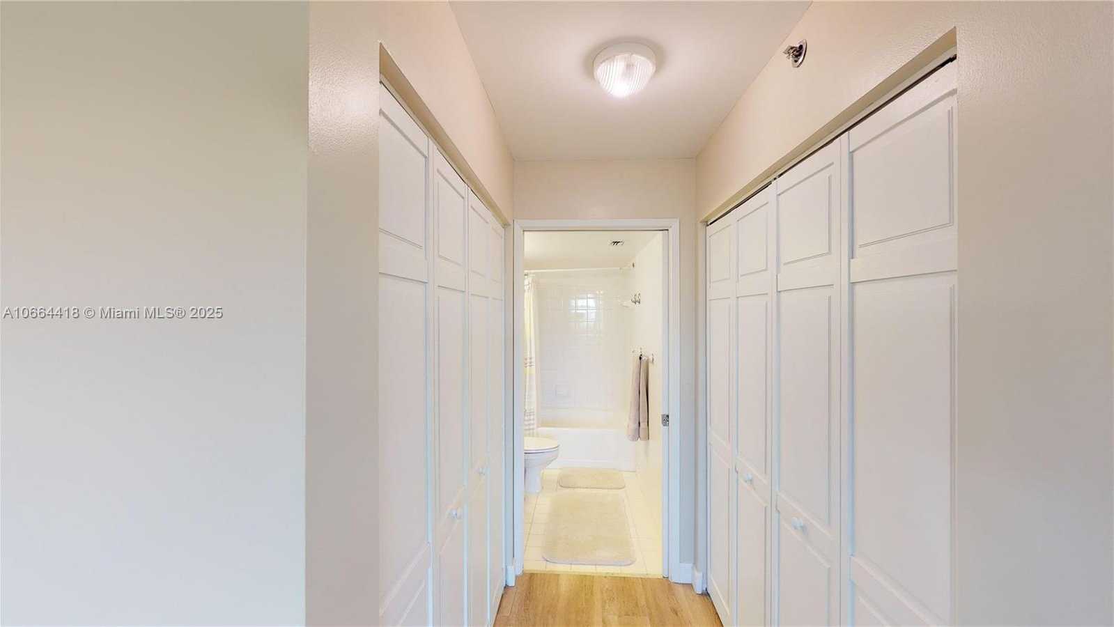 Small Image of 19701 E Country Club Dr, Aventura, FL 33180, USA Number 17