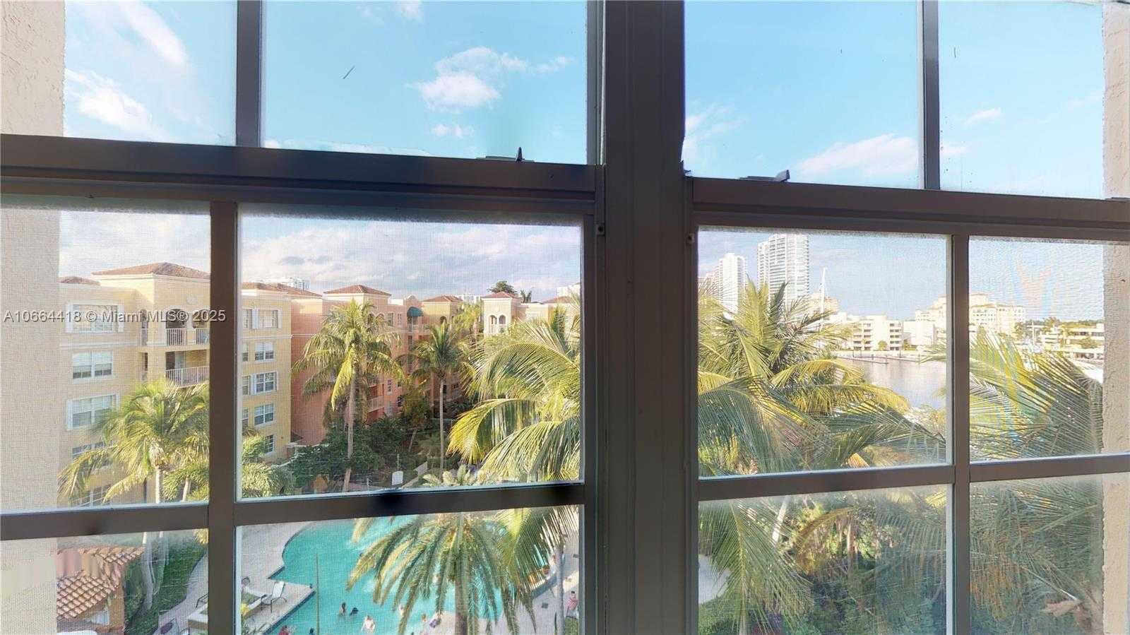 Small Image of 19701 E Country Club Dr, Aventura, FL 33180, USA Number 21