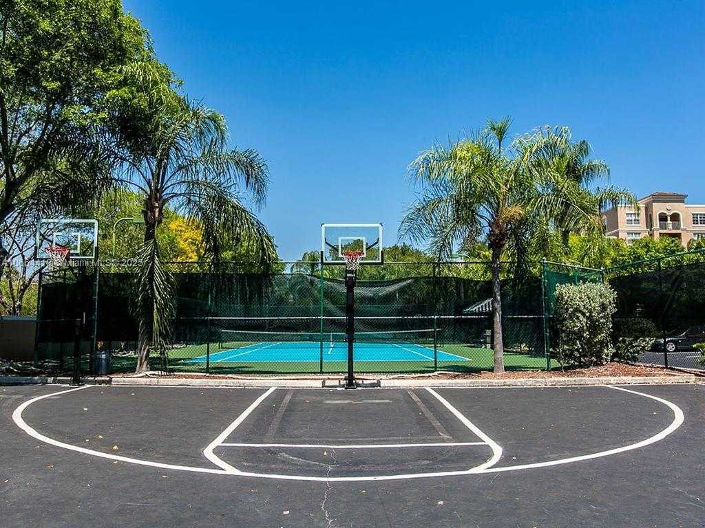 Small Image of 19701 E Country Club Dr, Aventura, FL 33180, USA Number 35